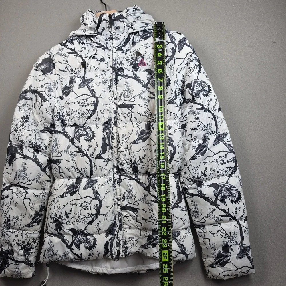 Nike ACG 800 Hooded Down Puffer Jacket Womens XS White Black Bird Toile Print